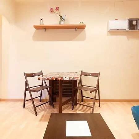 Bed&bcn Sant Andreu Ii برشلونة